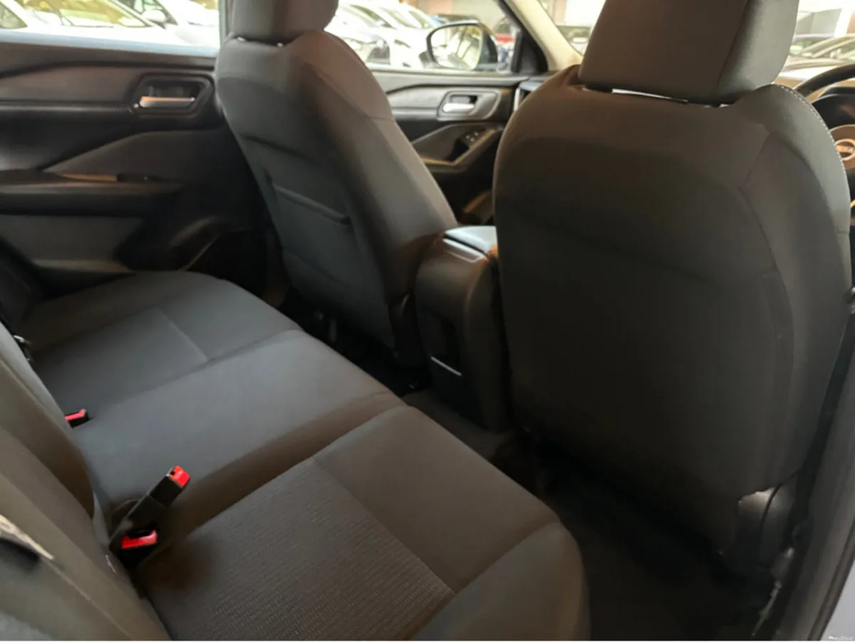 Nissan Qashqai EPOWER SV MY2.75 4DR AUTO - Image 4