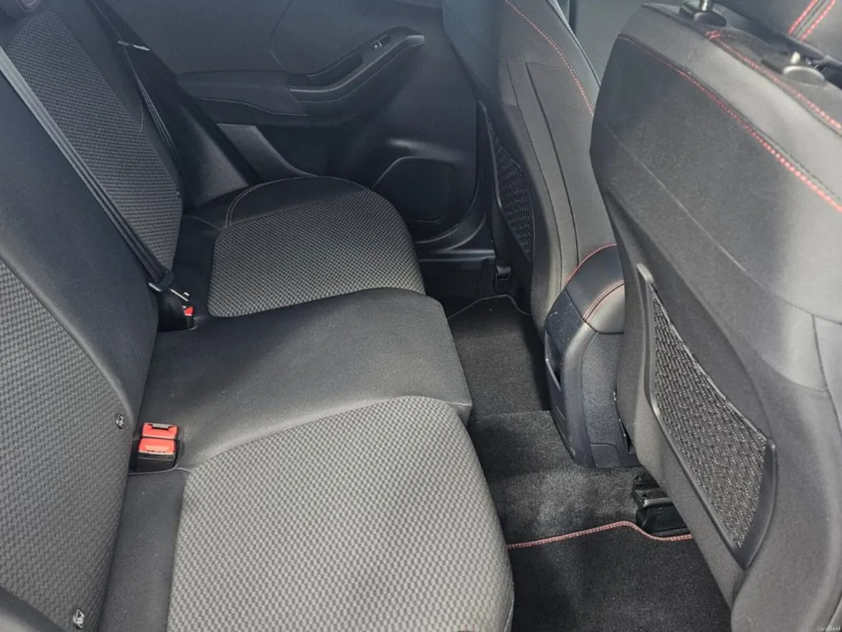 Ford Puma 1.0 PETROL, MILD HYBRID, ST - LINE, TINY - Image 6