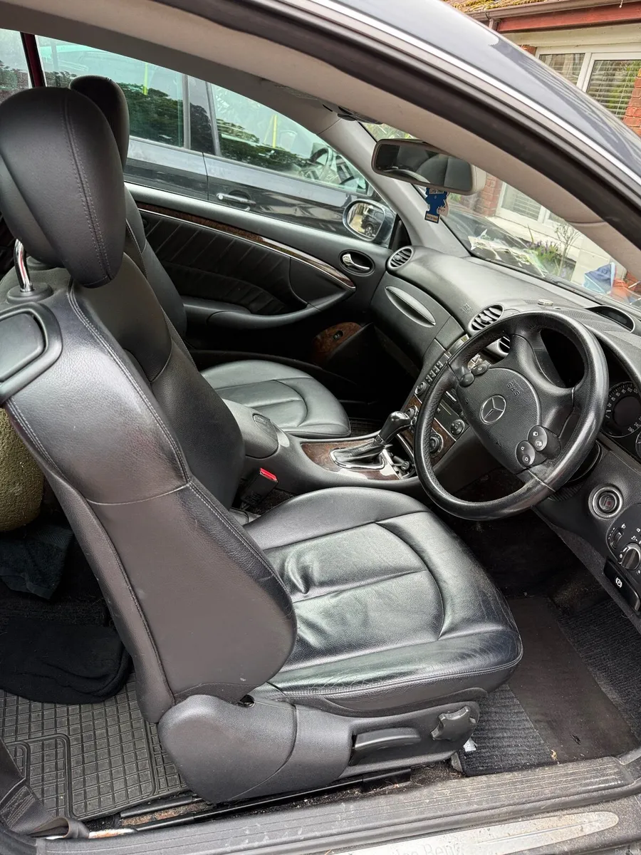 Mercedes-Benz CLK 2010 - Image 3