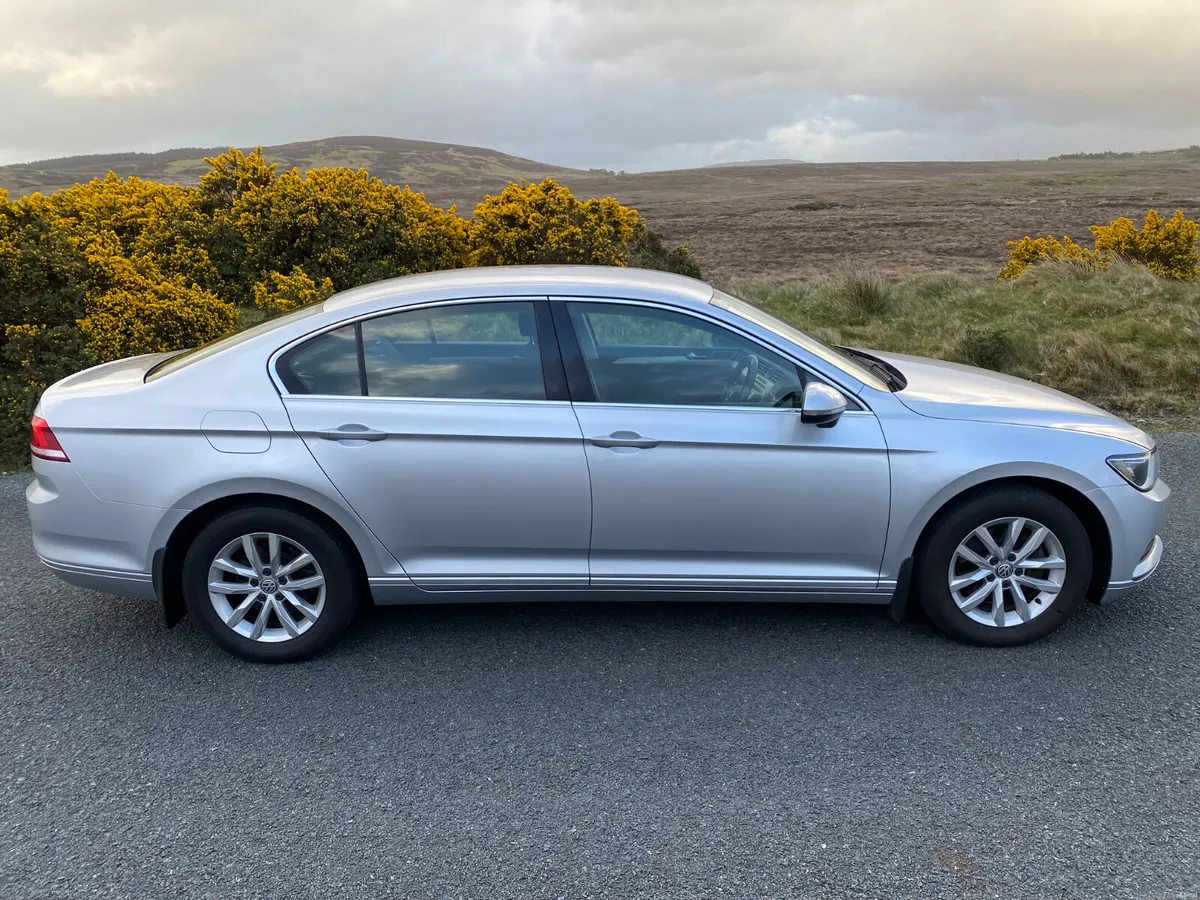 Volkswagen Passat 2015 - Image 3