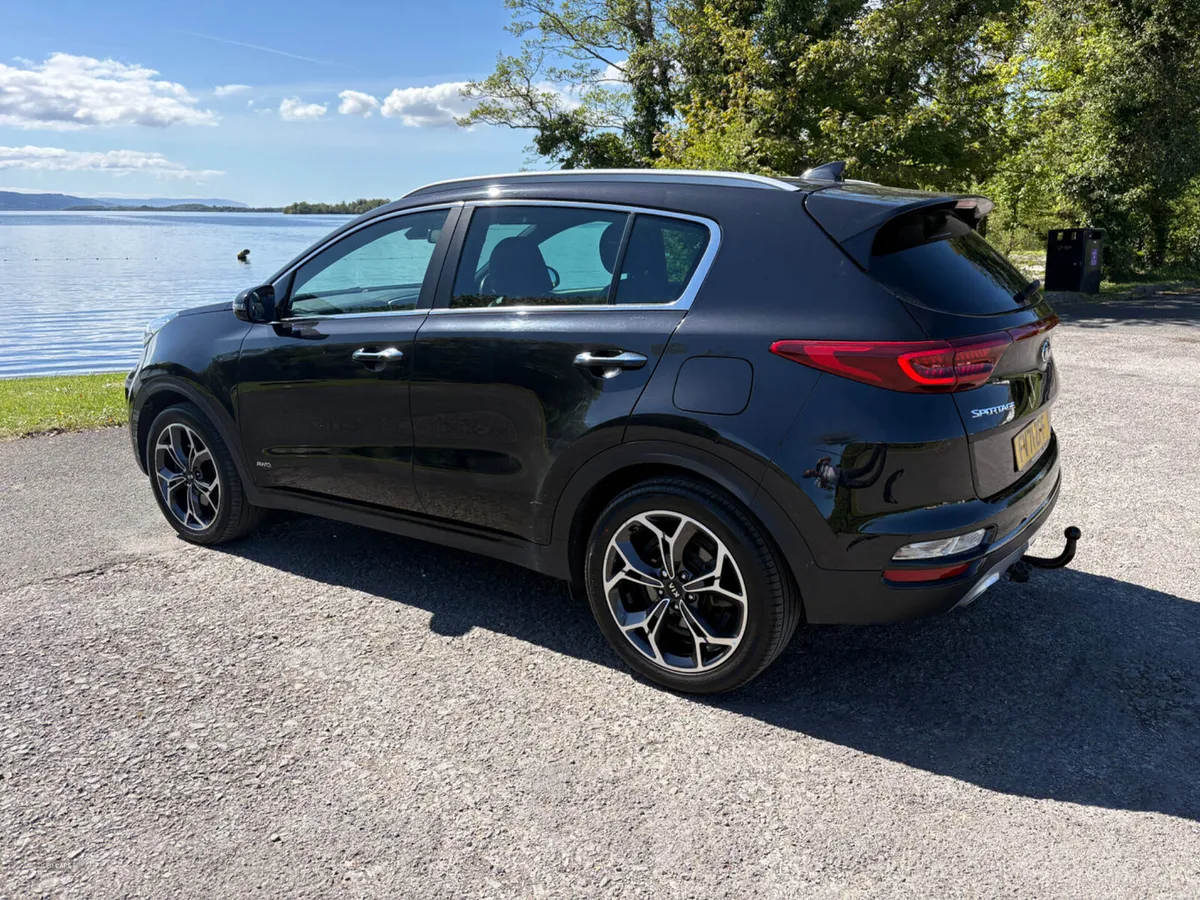 Kia Sportage DIESEL ESTATE - Image 3