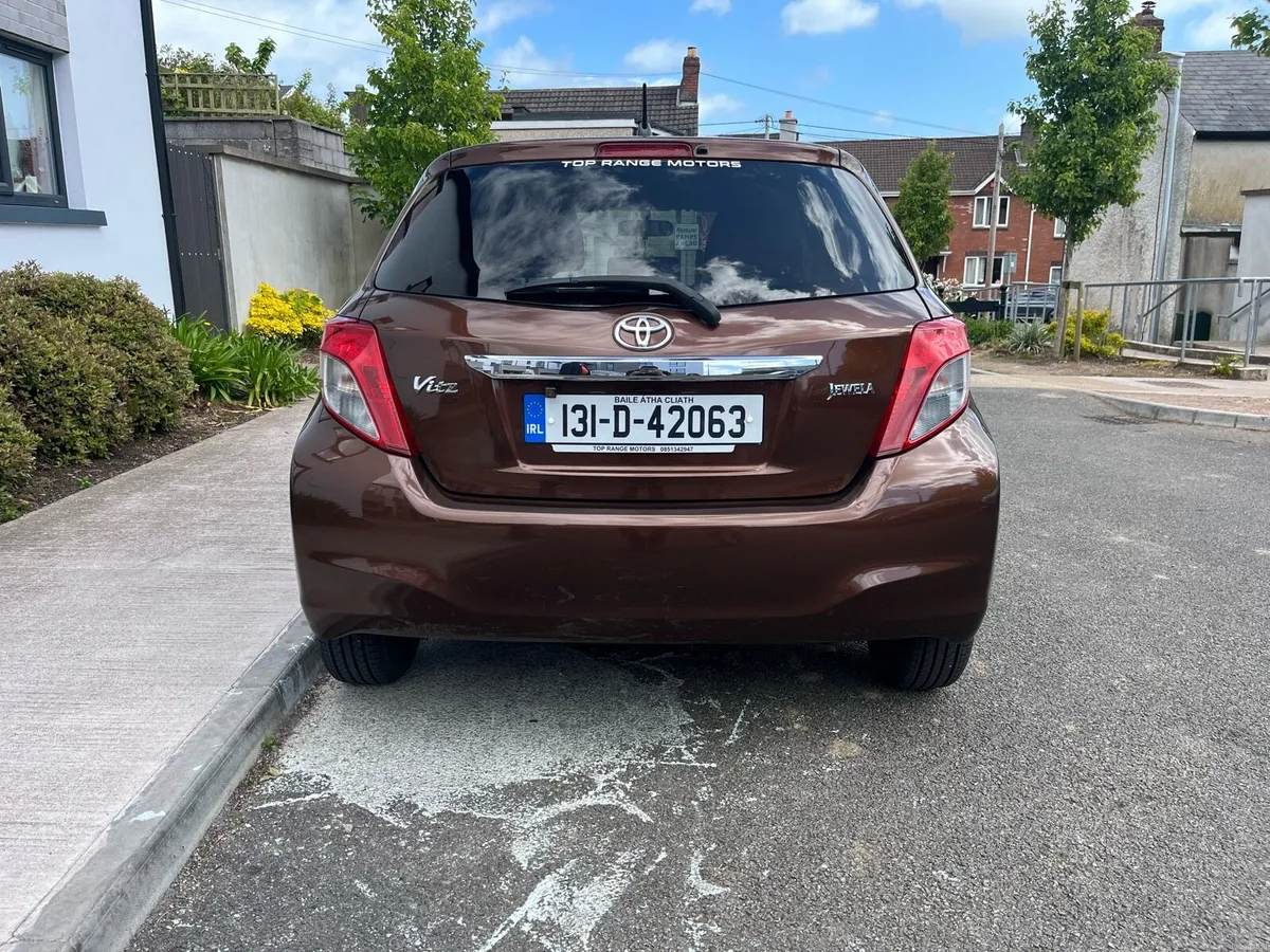 Toyota Yaris / Vitz - Image 4
