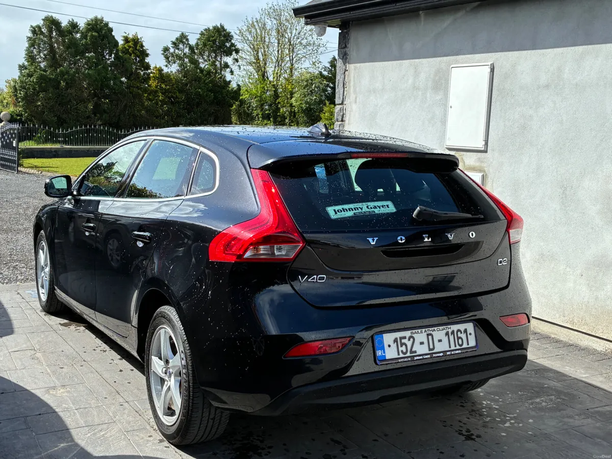 Volvo V40 2015 - Image 4