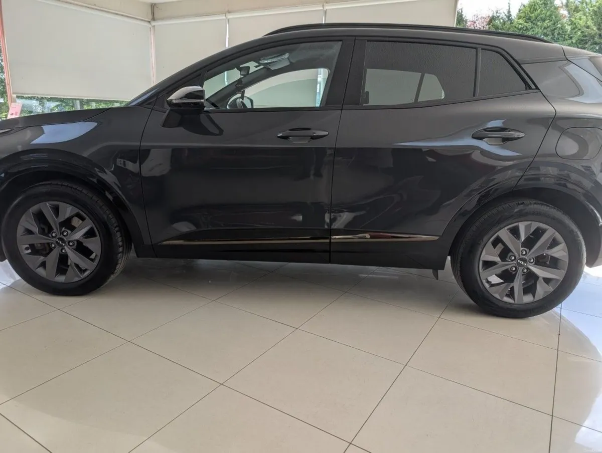 Kia Sportage HEV Anniversary - Image 2