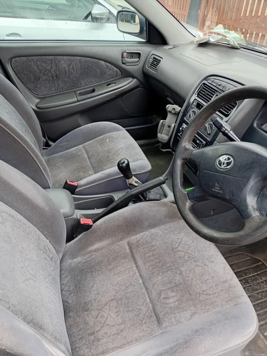 Toyota Avensis 2000 - Image 3