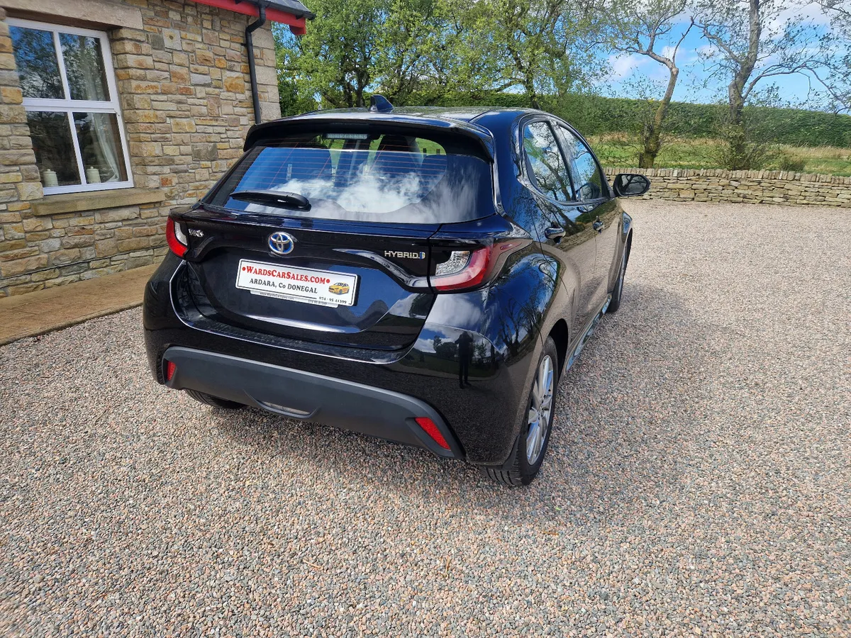 Toyota Yaris 2024 - Image 5