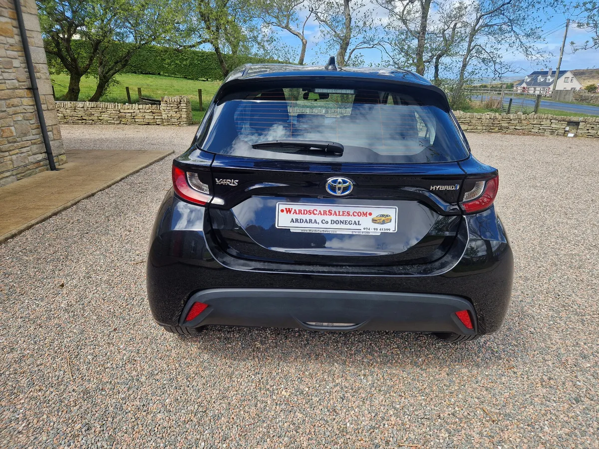 Toyota Yaris 2024 - Image 4