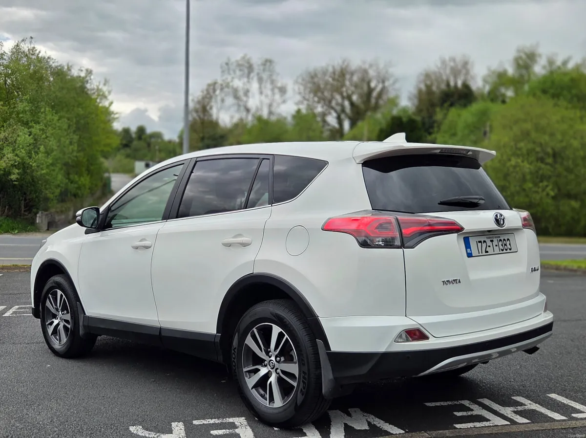 **LOW KMS** Toyota RAV4 Business Edition - Image 4
