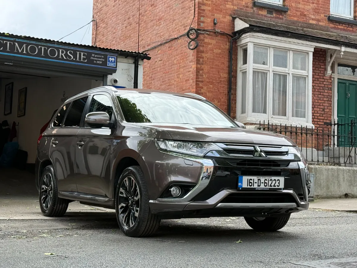 2016 Outlander, Hybrid Automatic, New Nct, Spec! - Image 3
