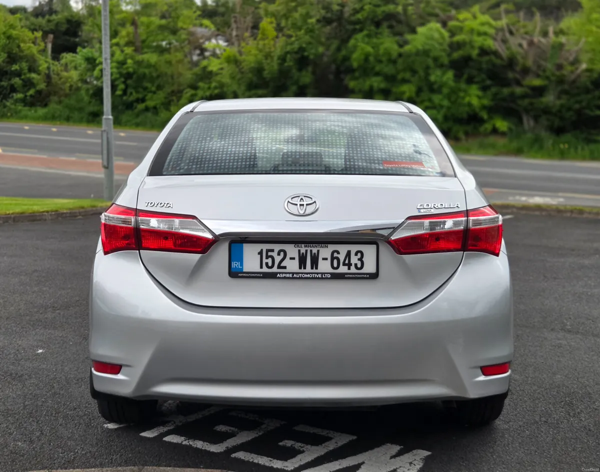 ** LOW KMS ** Toyota Corolla Diesel - Image 3