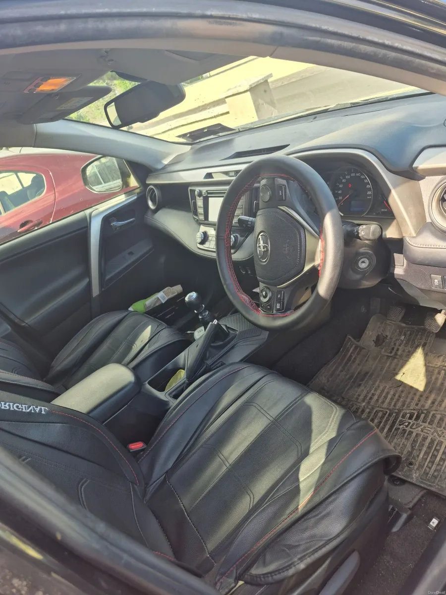 Toyota RAV4 2015 - Image 3