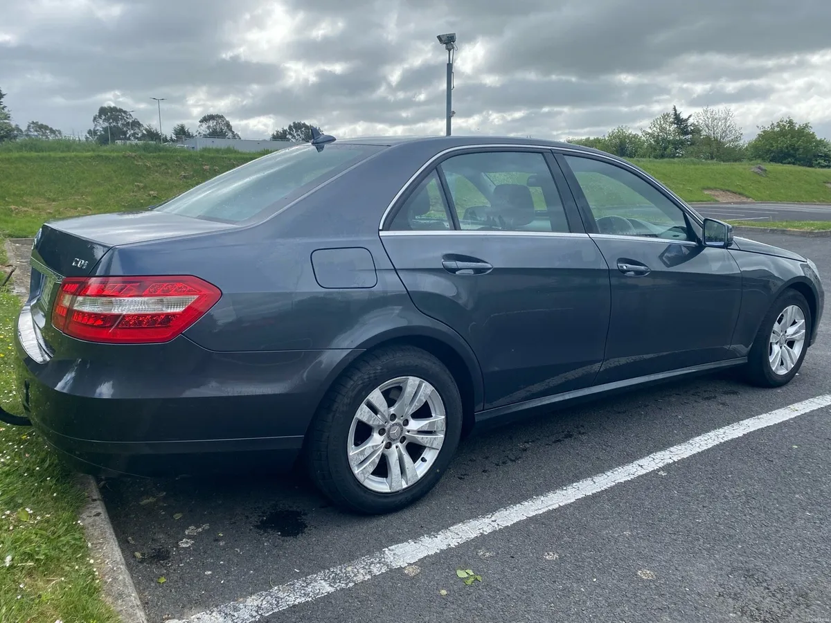 Mercedes E-220 2012 Nct 05.27! - Image 4