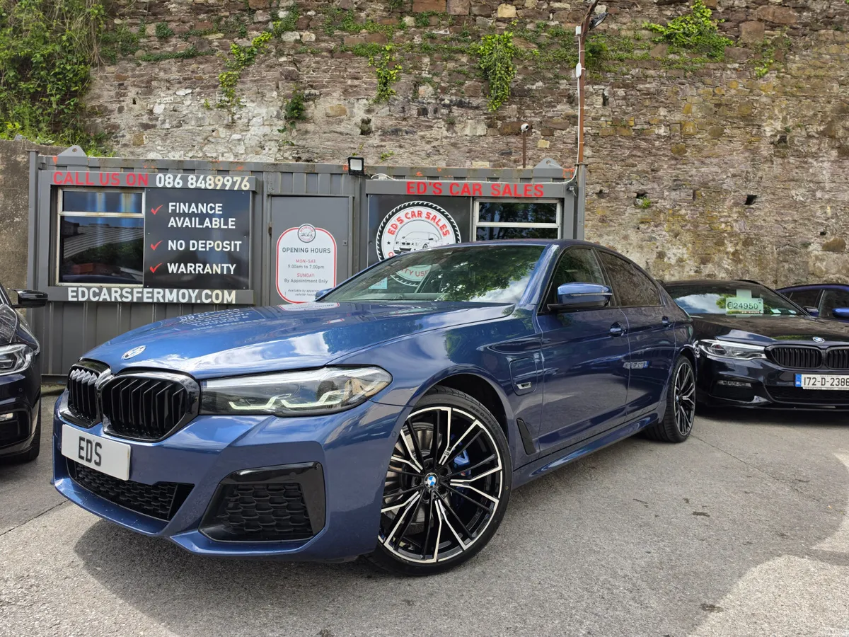 Bmw G30 530e M-Sport Petrol Plug In Hybrid 2022 - Image 4