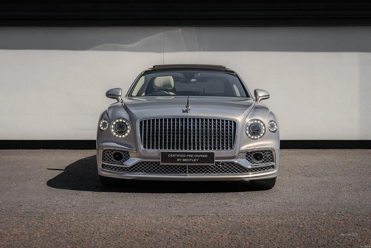 Bentley Flying Spur 4.0 V8 4Dr Auto [Touring Spec] - Image 2