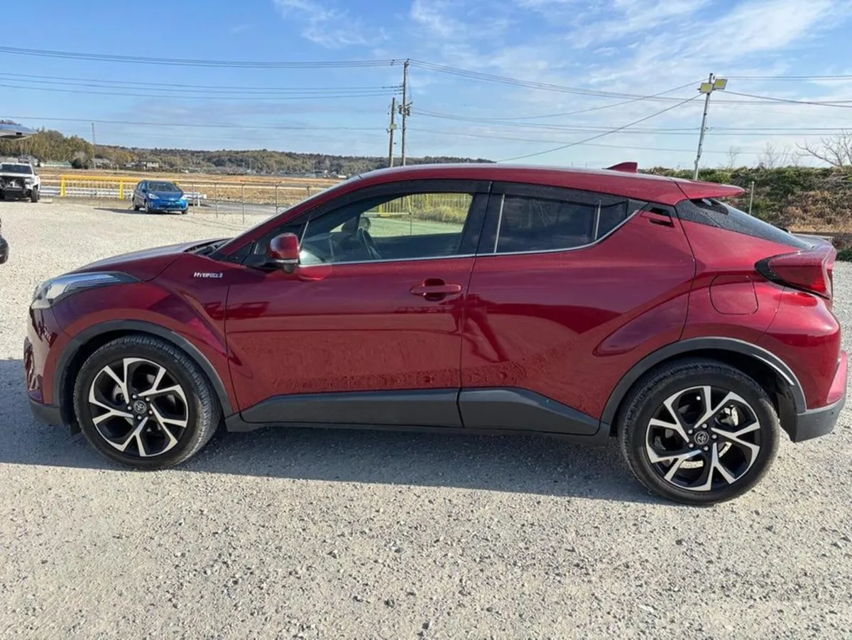 Toyota C-HR 192 G Package Leather seats - Image 3