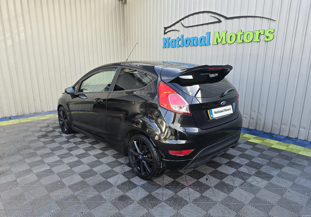2015 Ford Fiesta Zetec-S 1.0 Petrol - Image 5