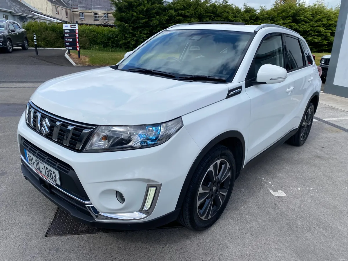 2019, Suzuki Vitara SZ5 **AUTO. 4X4** - Image 3