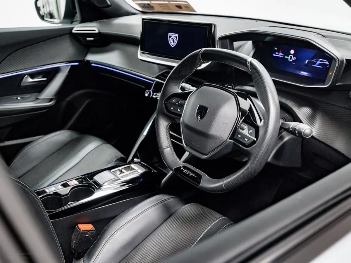 Peugeot 2008 E-GT 54kWh Auto 155HP - Image 2