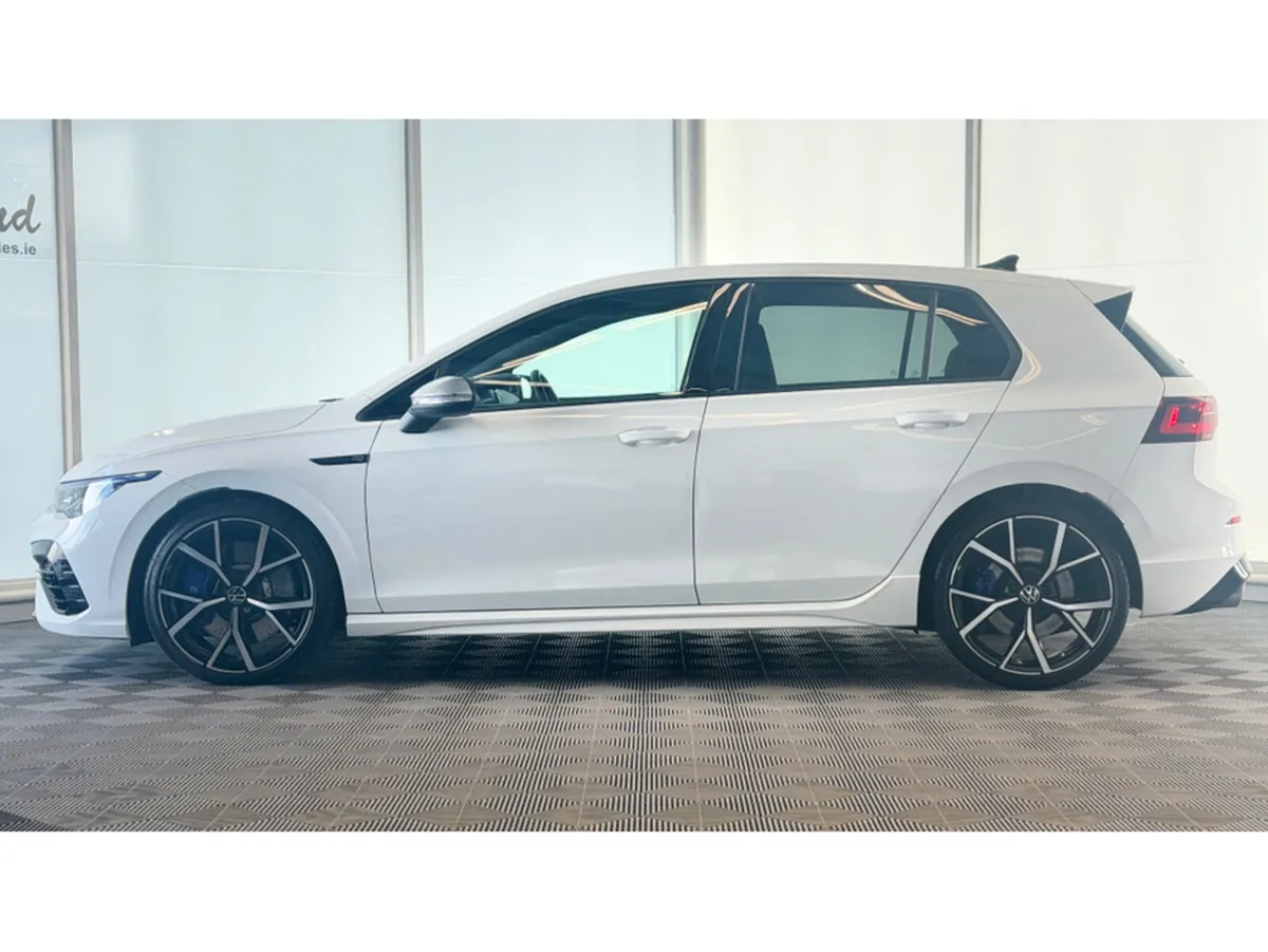Volkswagen Golf R TSI 4MOTION S-A DSG - Image 2