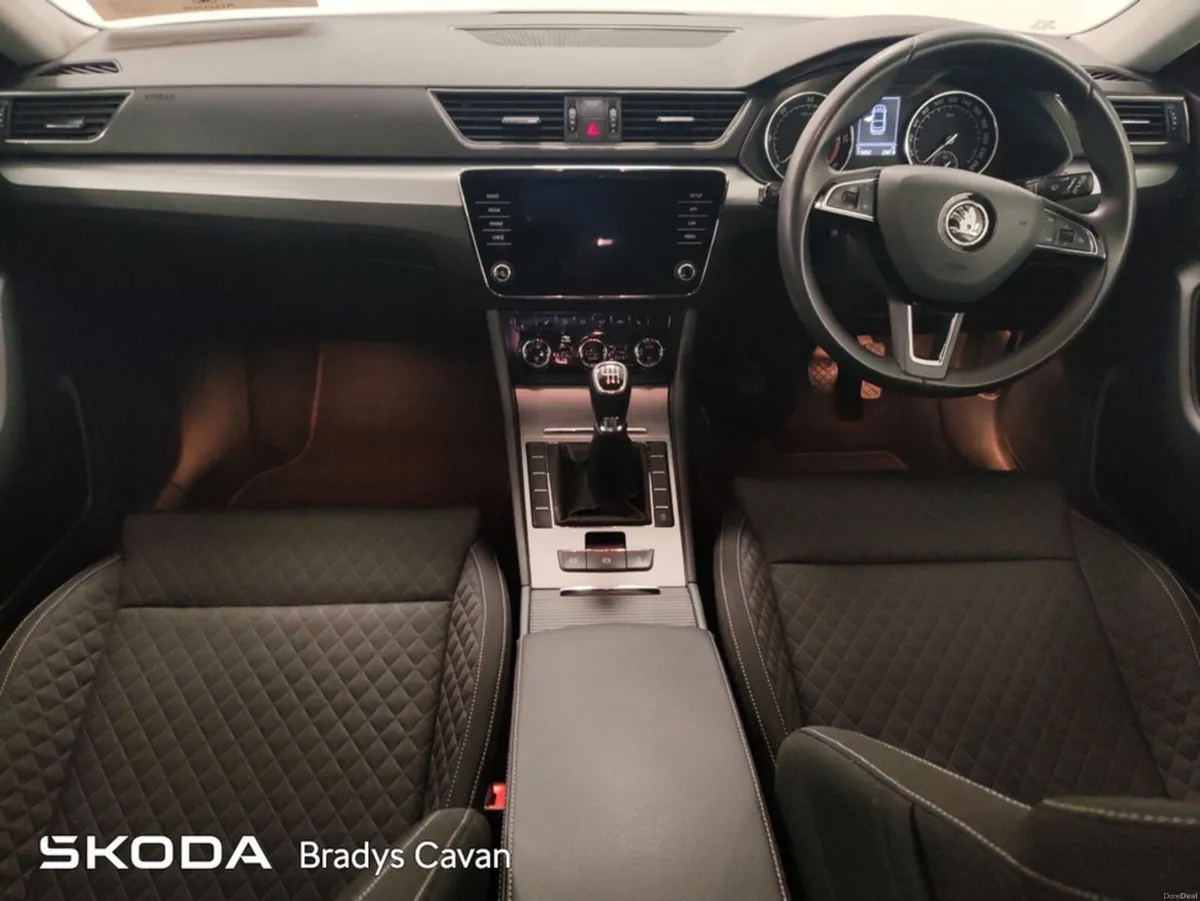 Skoda Superb AMBITION 2.0 TDI 150HP 4DR - Image 4