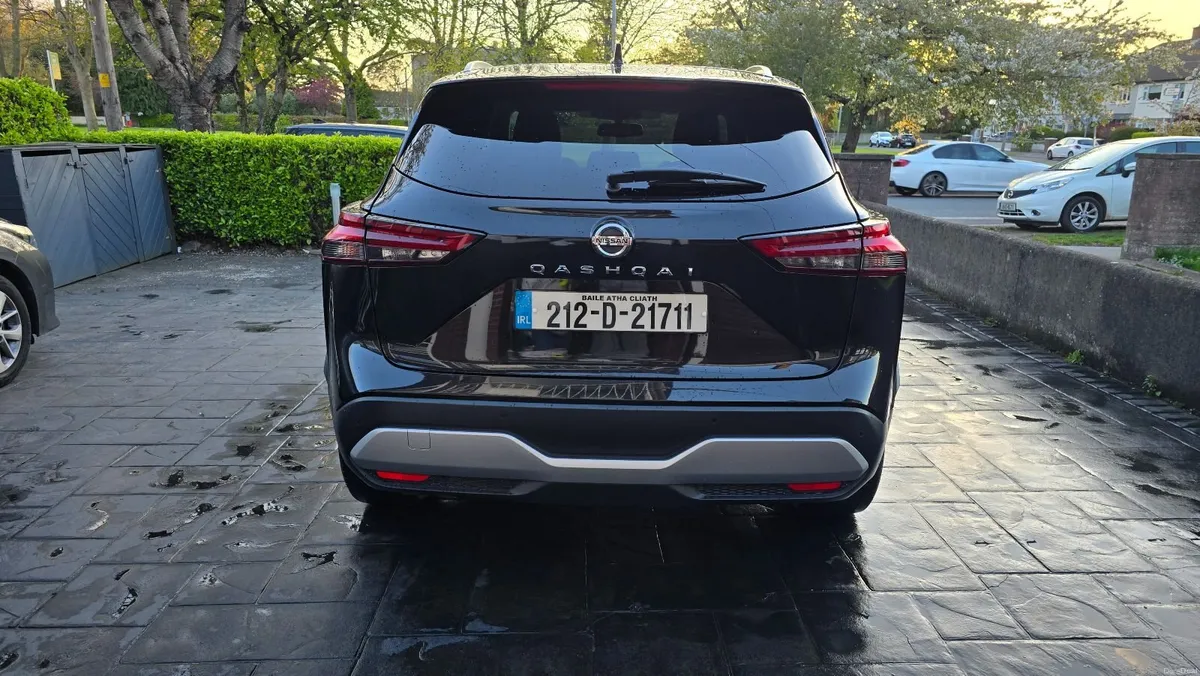 Nissan Qashqai 2021 1.3 Petrol SV Premium - Image 3