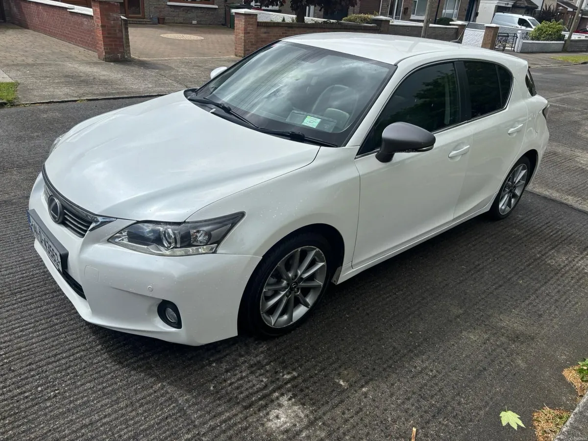 Lexus CT 2014 - Image 4