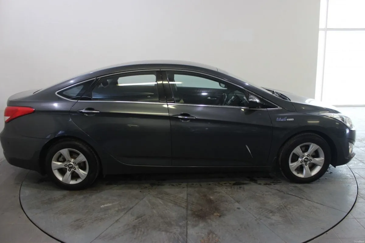 Hyundai i40 Executive 1.7 Diesel - TENDER 33 - EPB - Image 3