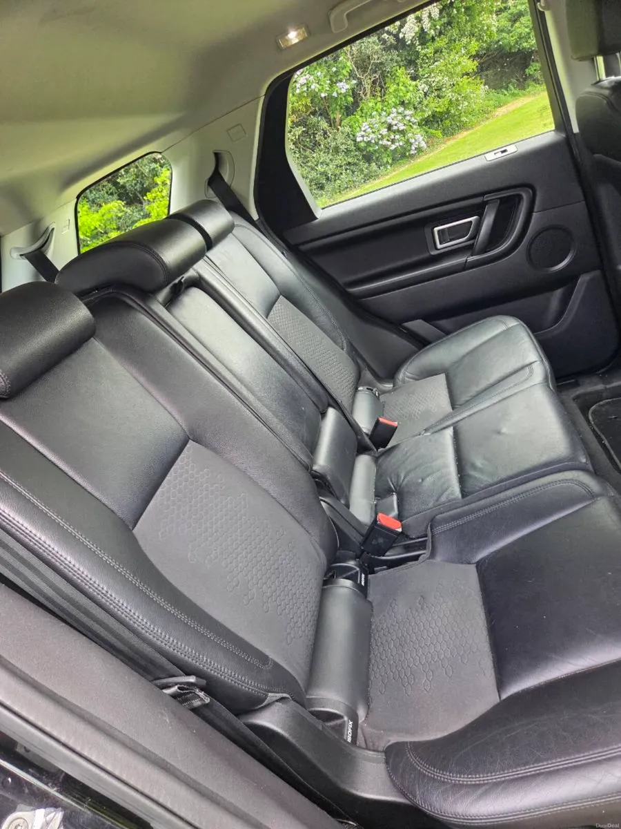 2017 LANDROVER DISCOVERY SPORT 7STR - Image 4
