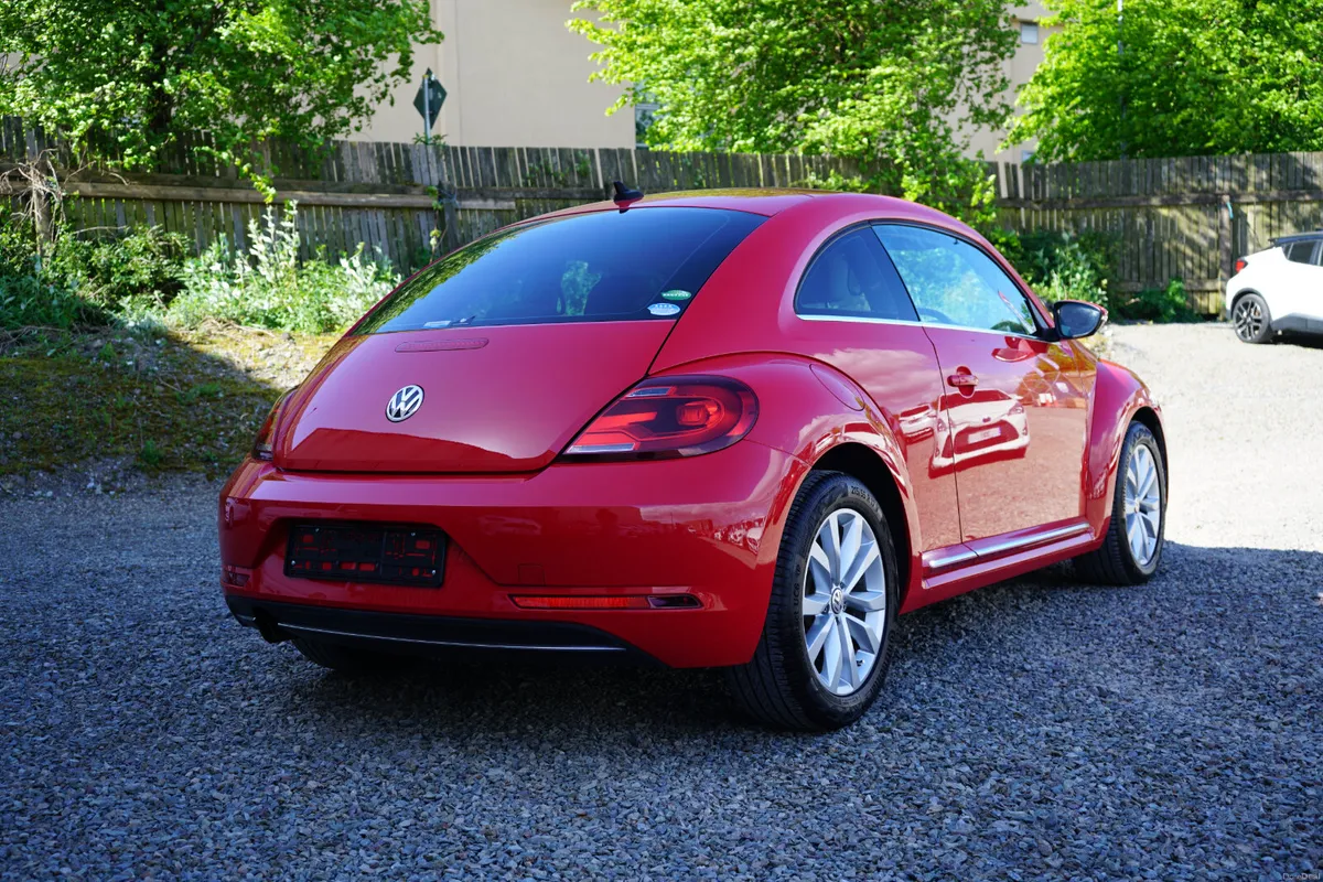 2017 VW Beetle Automatic - Image 4