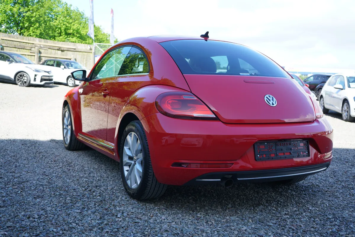 2017 VW Beetle Automatic - Image 5