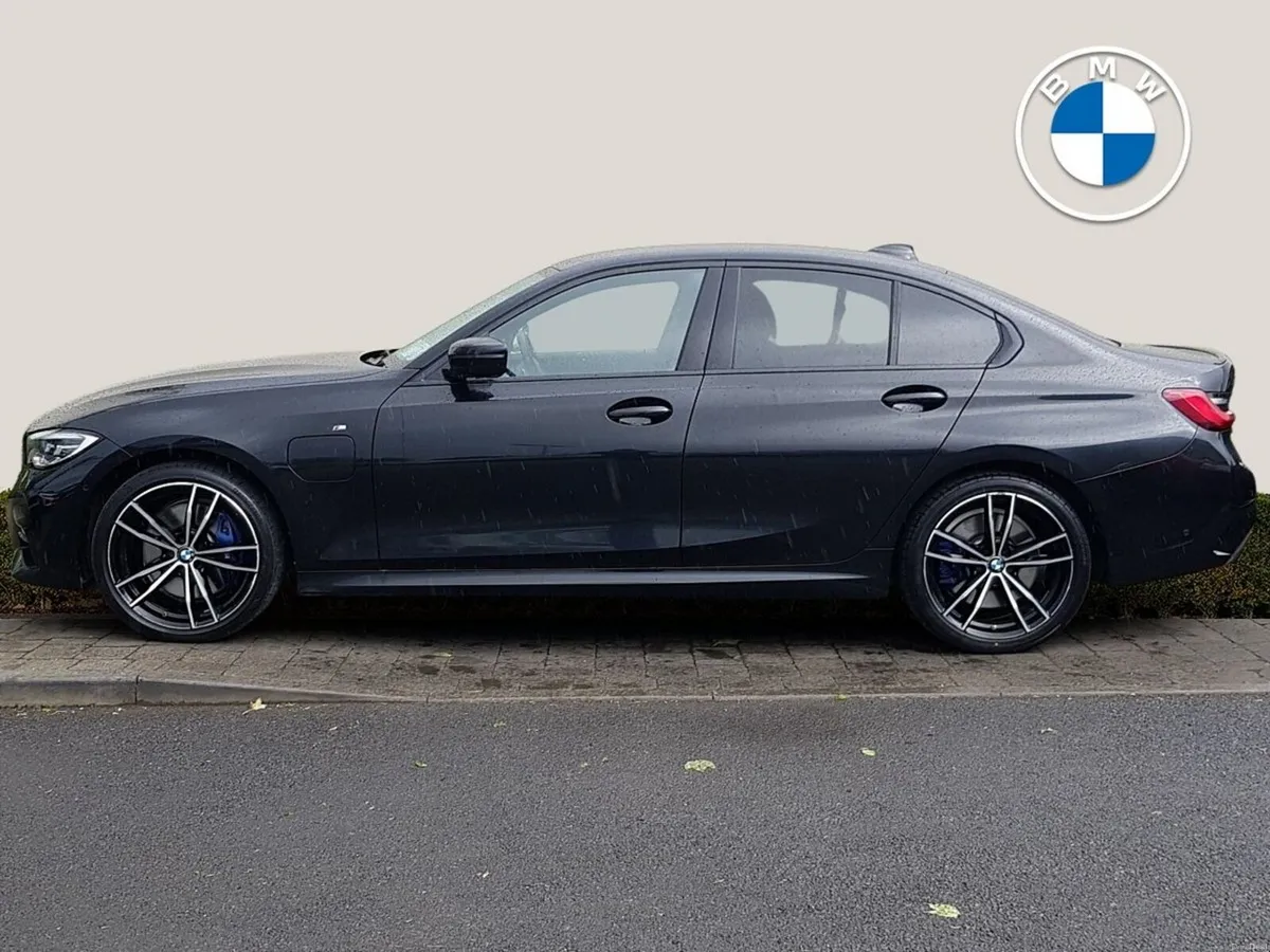 BMW 3-Series 330e M Sport - Image 3