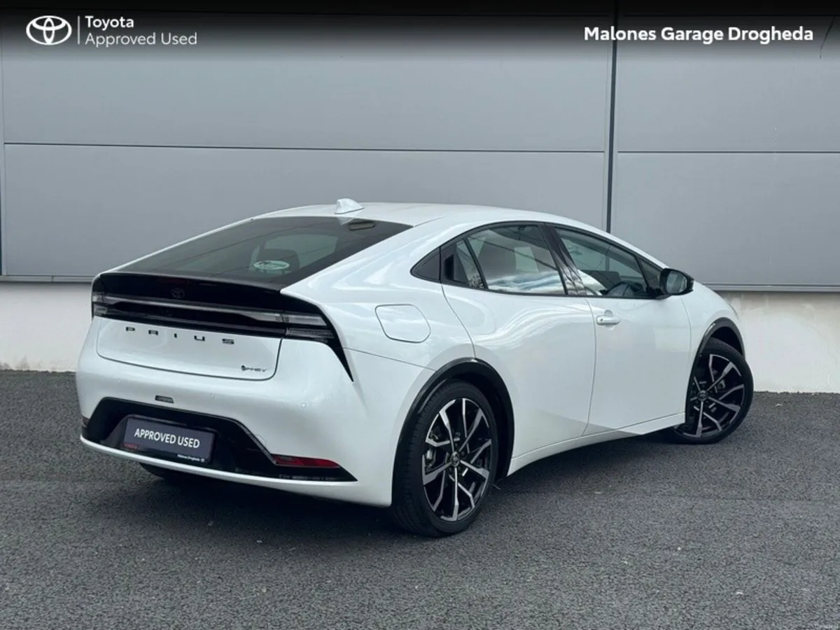 Toyota Prius 2.0 PHEV 223hp ** Call : 041 980 2420 - Image 2
