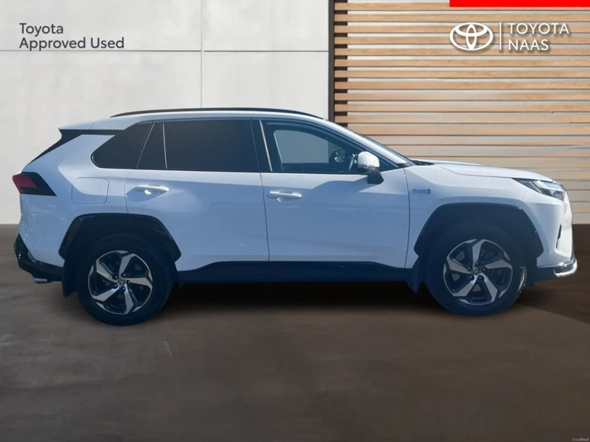 Toyota RAV4 PLUG-IN SOL - Image 3