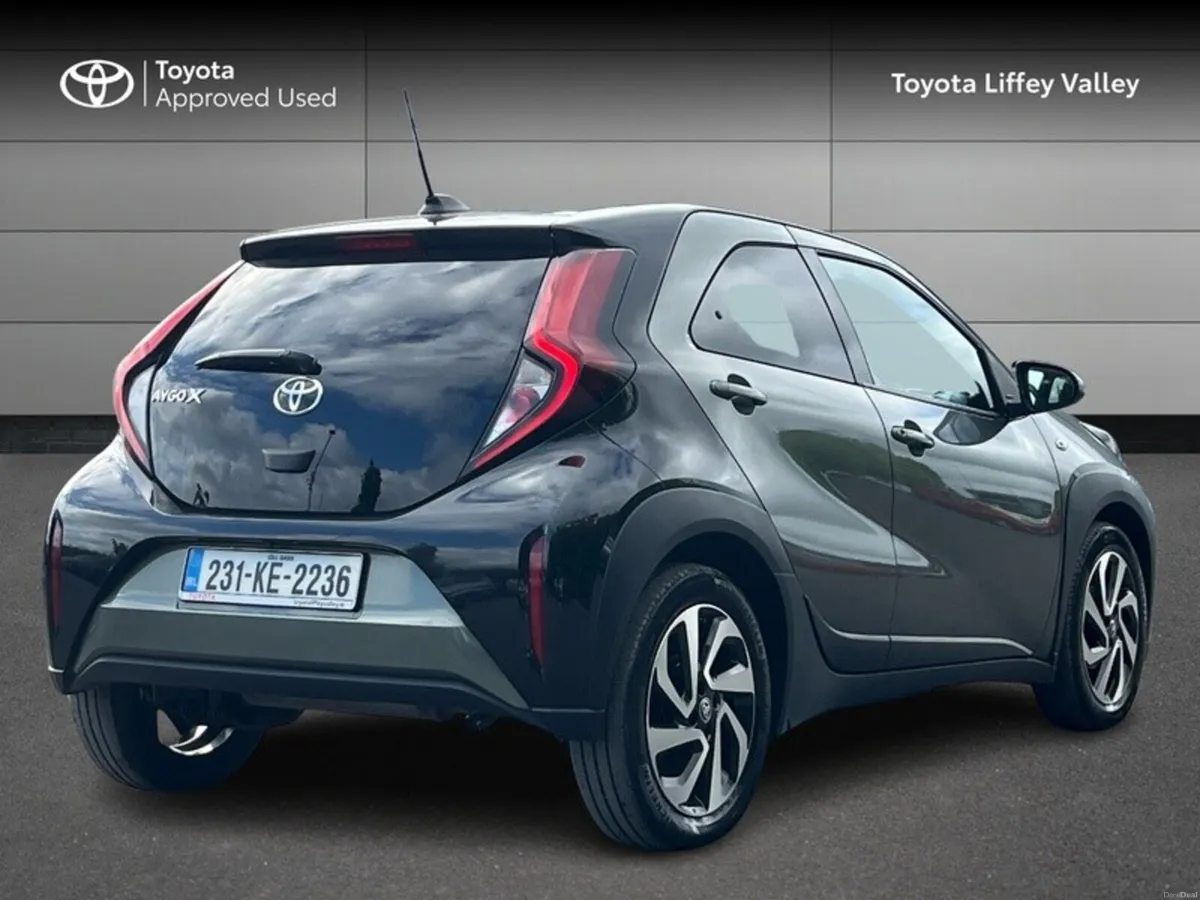 Toyota Aygo X AYGO-X 1.0 DESIGN - Image 2