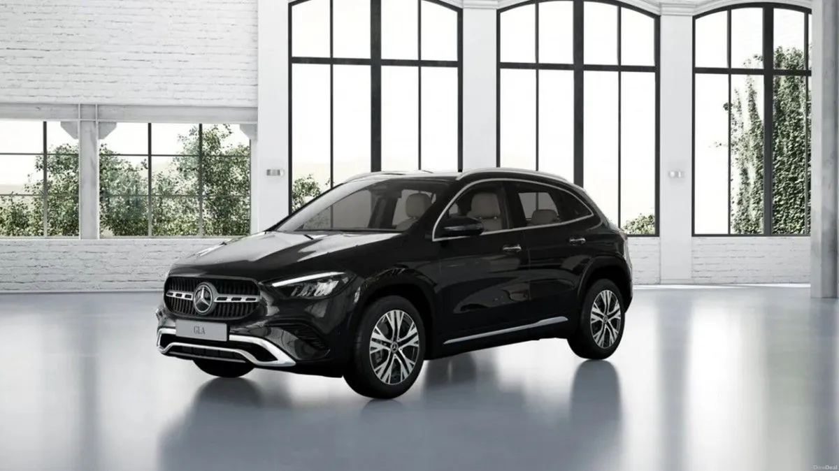 Mercedes-Benz GLA GLA 200 d RHD | Heated seat and - Image 1