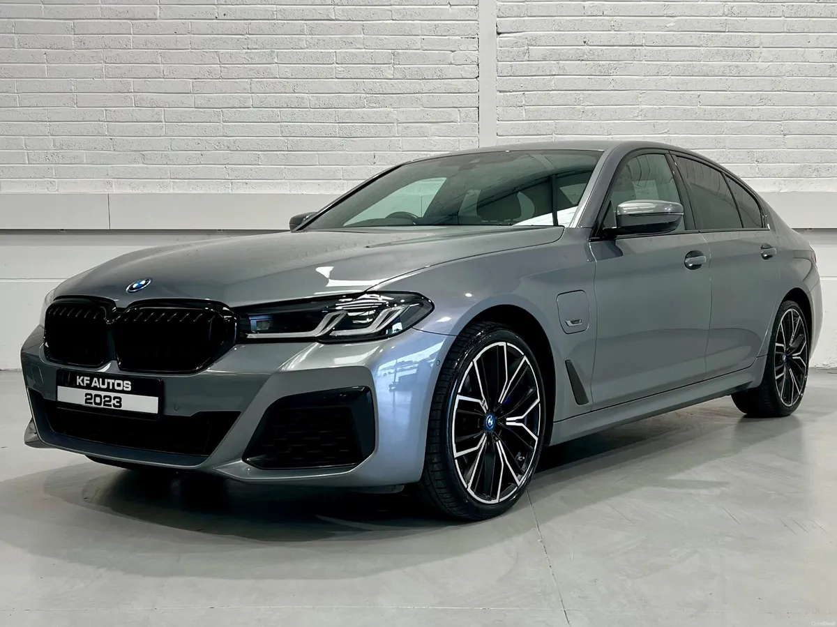 BMW 5 Series 530e xDrive M Sport Pro Edition Auto - Image 1