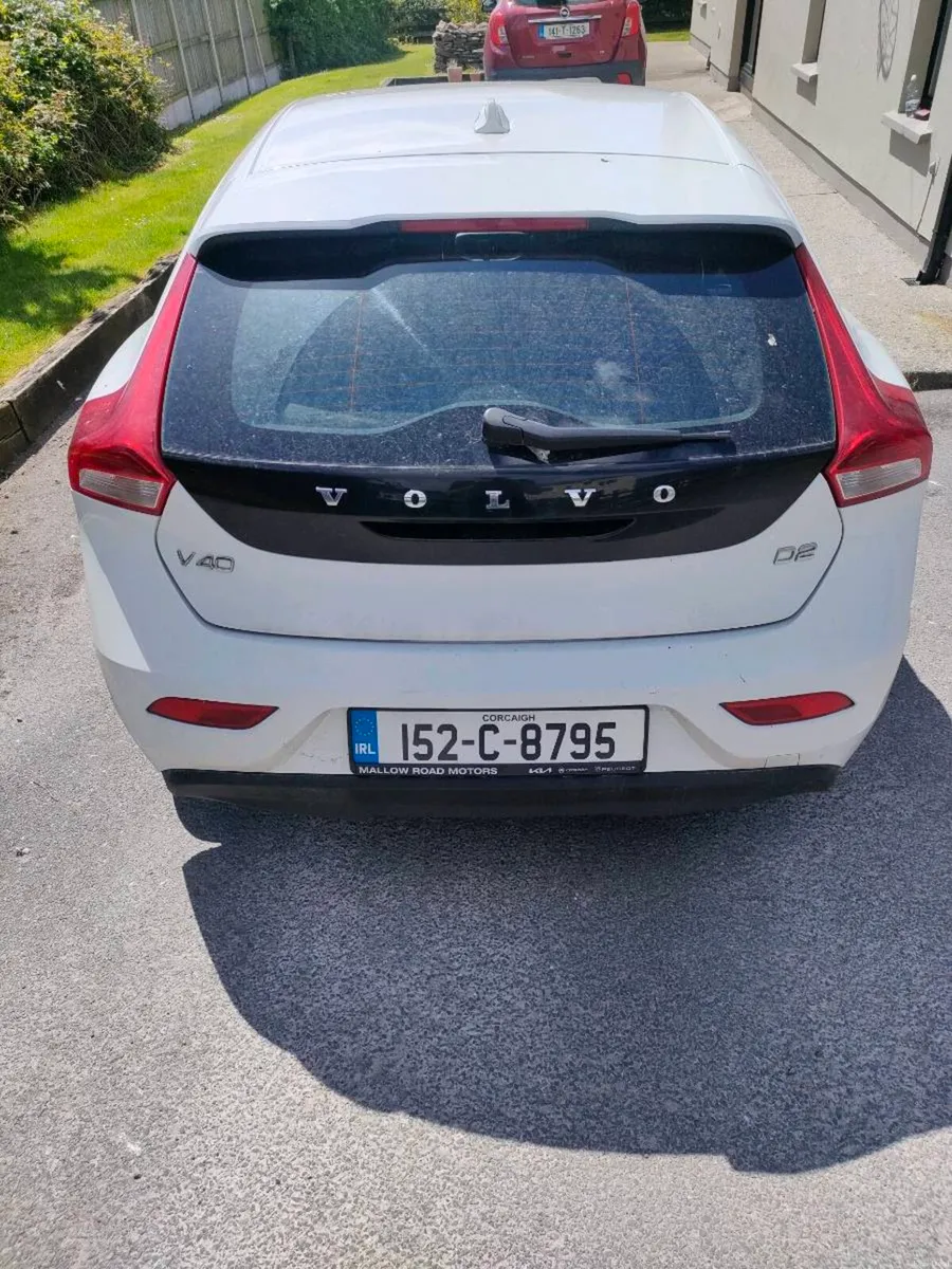 Car - Image 3