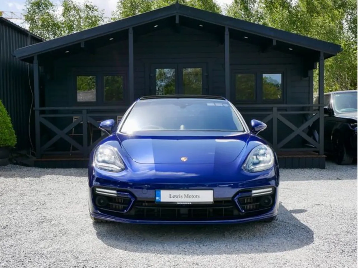 Porsche Panamera 4 E-HYBRID SPORT TURISMO PLATINUM - Image 2