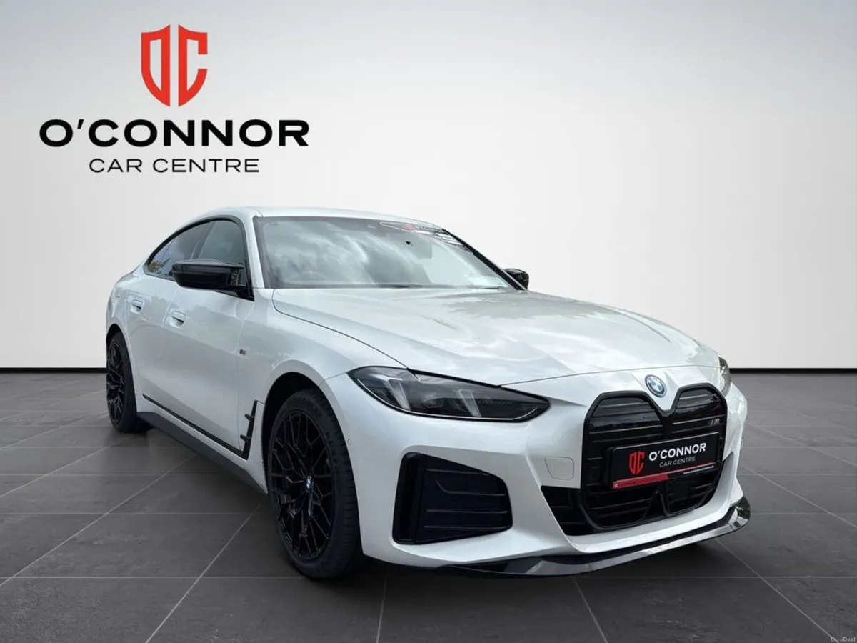 BMW i4 M60 "Supercar power with showroom looks" - Image 4