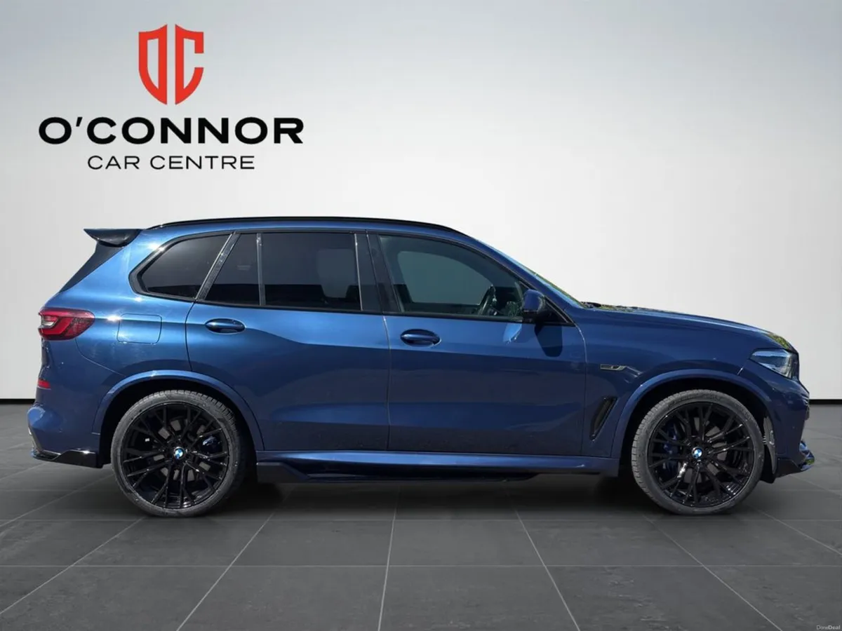 BMW X5 “Family car with the attitude of a nightclu - Image 4