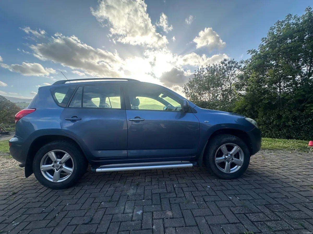 Toyota Rav4 - Image 2
