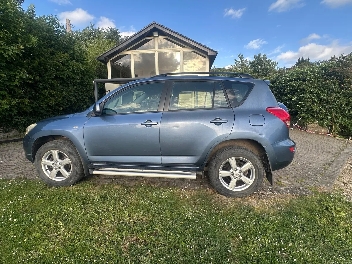 Toyota Rav4 - Image 4