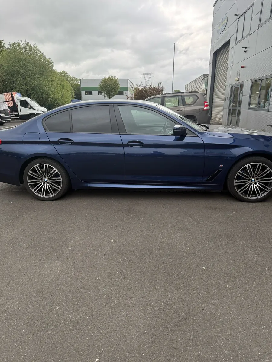 BMW 530e - Image 4