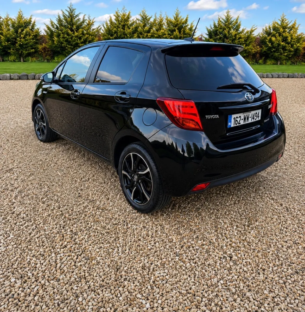 Toyota Yaris Hybrid - Image 4