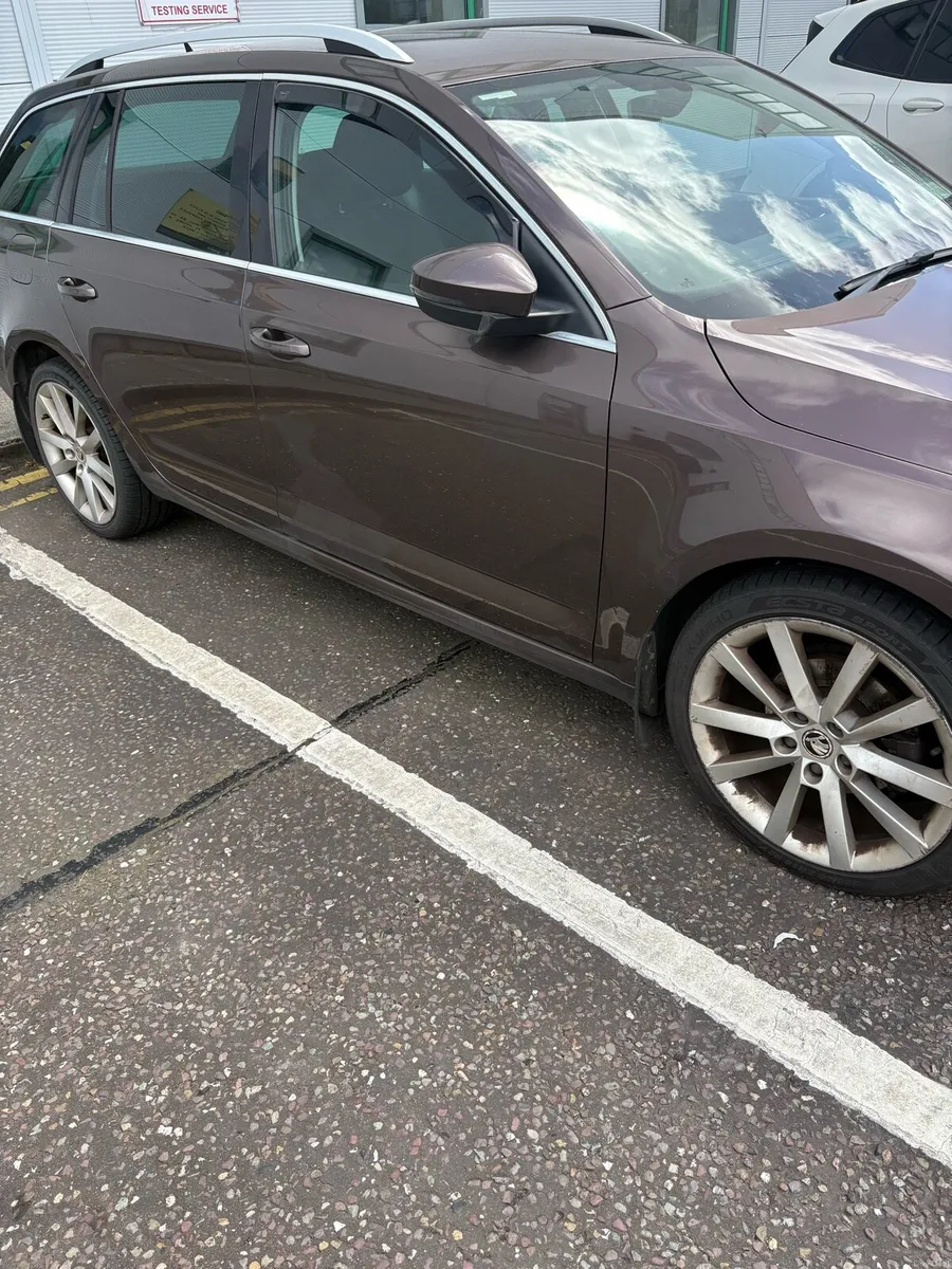 Skoda superb combi - Image 2