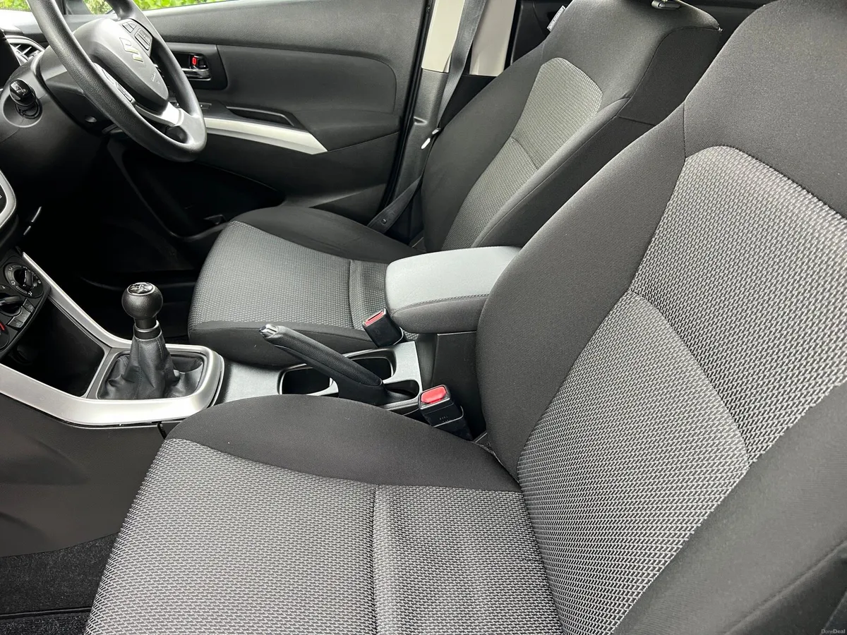 Car - Image 3