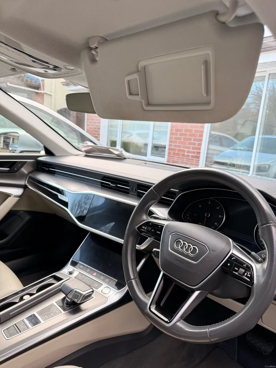 Car - Image 4