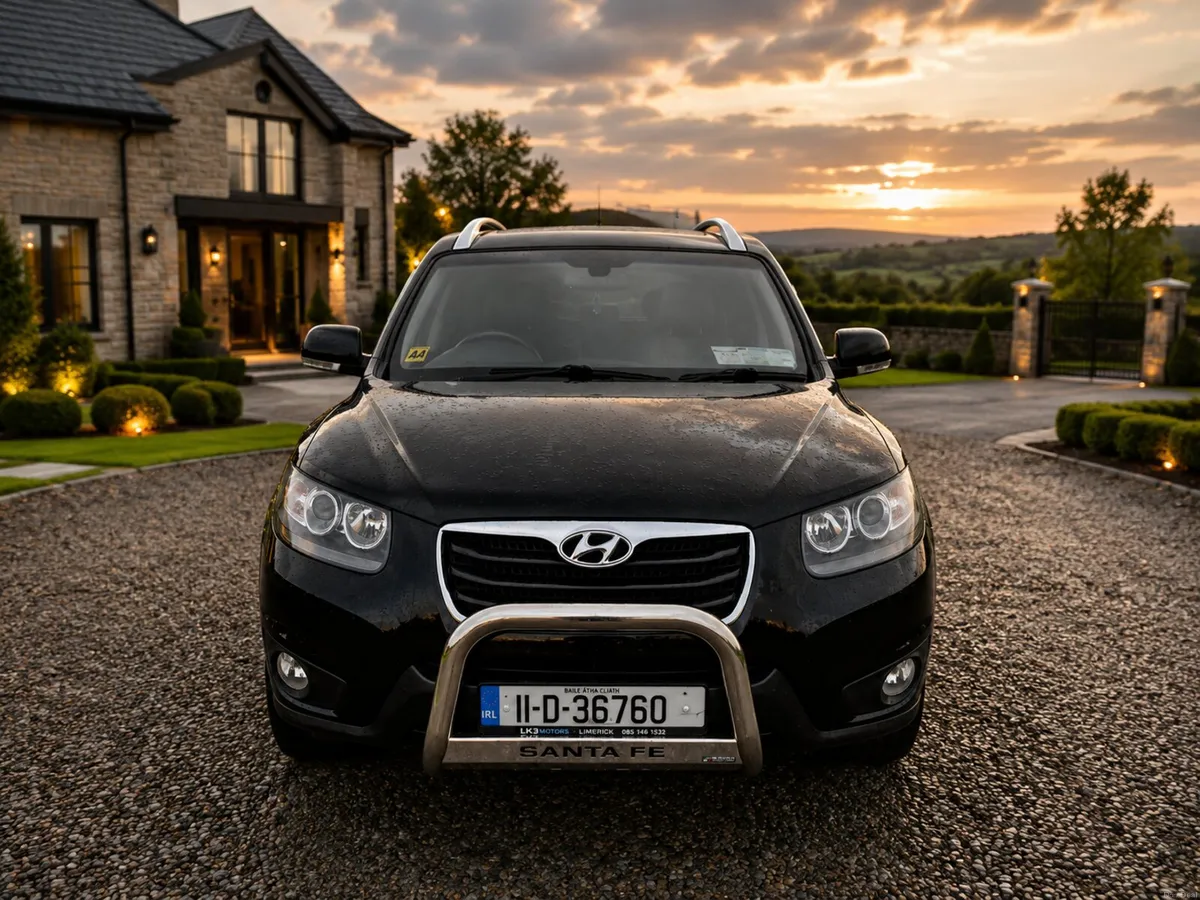 2011 Hyundai Santa FE 4X4 Automatic NCT and TAX - Image 2