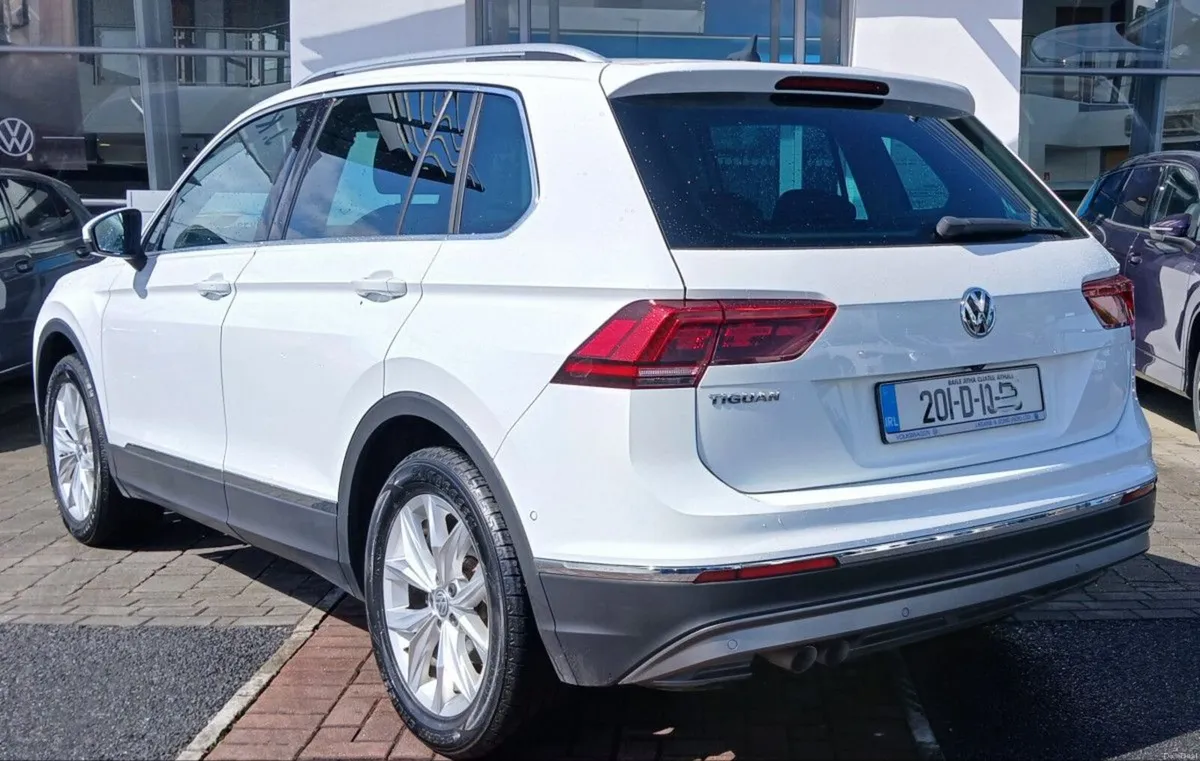 Volkswagen Tiguan Highline 2.0 TDI 150HP  **REAR V - Image 4