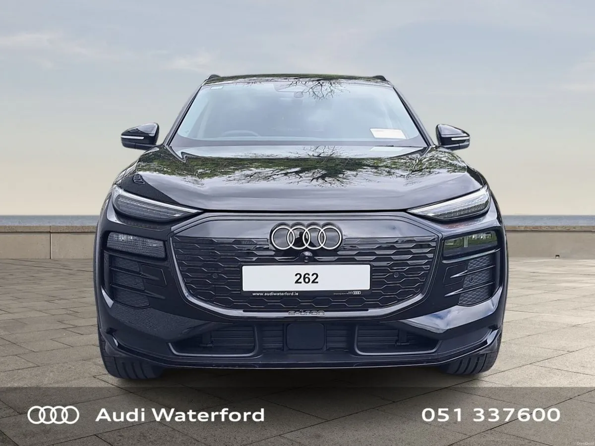 Audi Q6 e-tron Performance Advance - Image 2